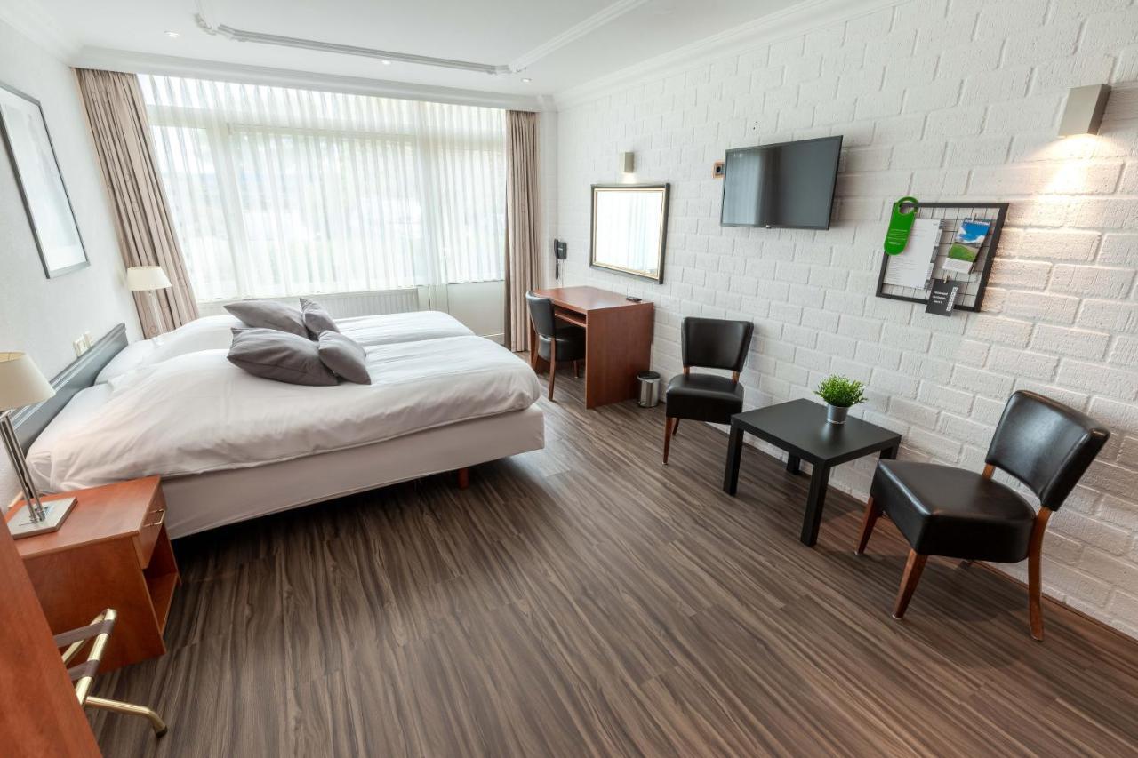 Amicitia Hotel 4*